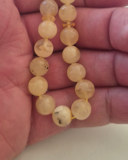 NaturAmber Baltık Sütlü Kehribar Tesbih — 8,5 mm Küre Kesim · 33 Tane