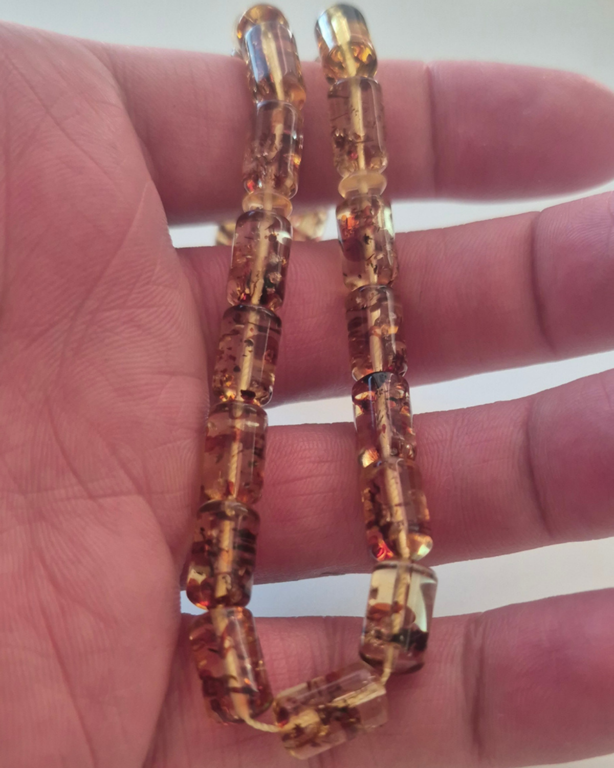 Fosilli Kehribar Tesbih — 12×7 mm fıçı kesim, 33 tane · Doğal Baltık damla kehribarı — ek görünüm