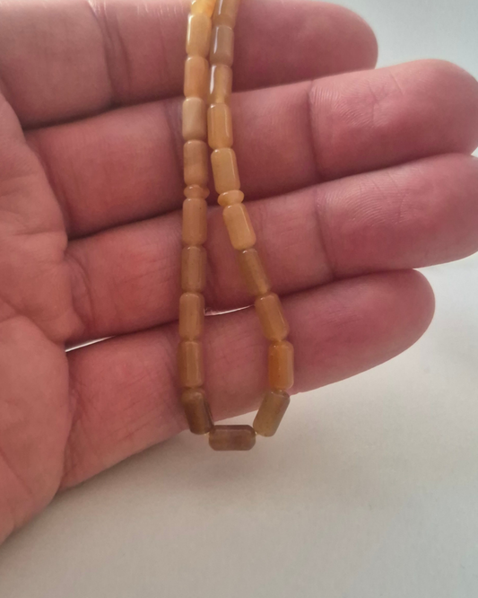 Damarlı Sütlü Kehribar Tesbih — 8×4 mm fıçı kesim, 33 tane · Doğal Baltık damla kehribarı — ek görünüm