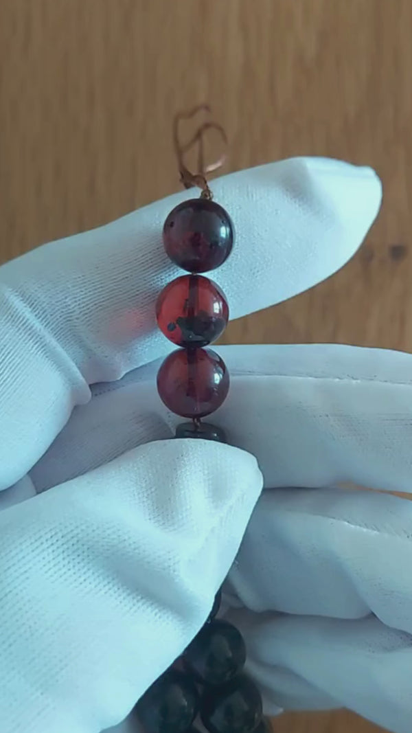Vişne Kaya Damla Kehribar Tesbih — 9,5 mm Küre Kesim · 33 Tane - Polonya kehribarı