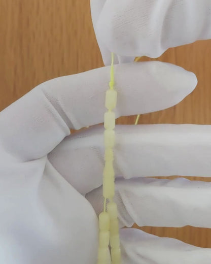 Beyaz Sütlü Kaya Damla Kehribar Tesbih — 7×4 mm Fıçı Kesim · 33 Tane - Baltık kehribarı